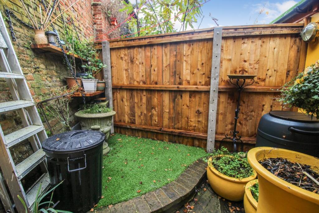 Property photo 8