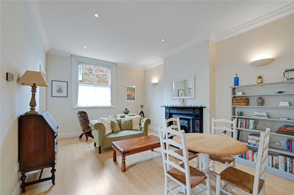 Apartment in Twickenham - View 2