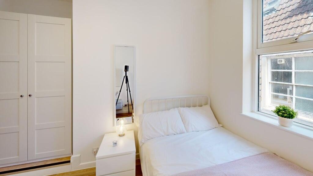 Flat 1, 1, Mark Lane BS1 5DG photo 5