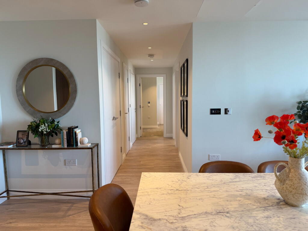 Apartment in London - More