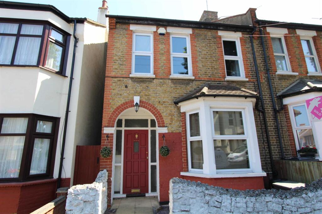 Main image of property: Hainault Avenue, Westcliff On Sea