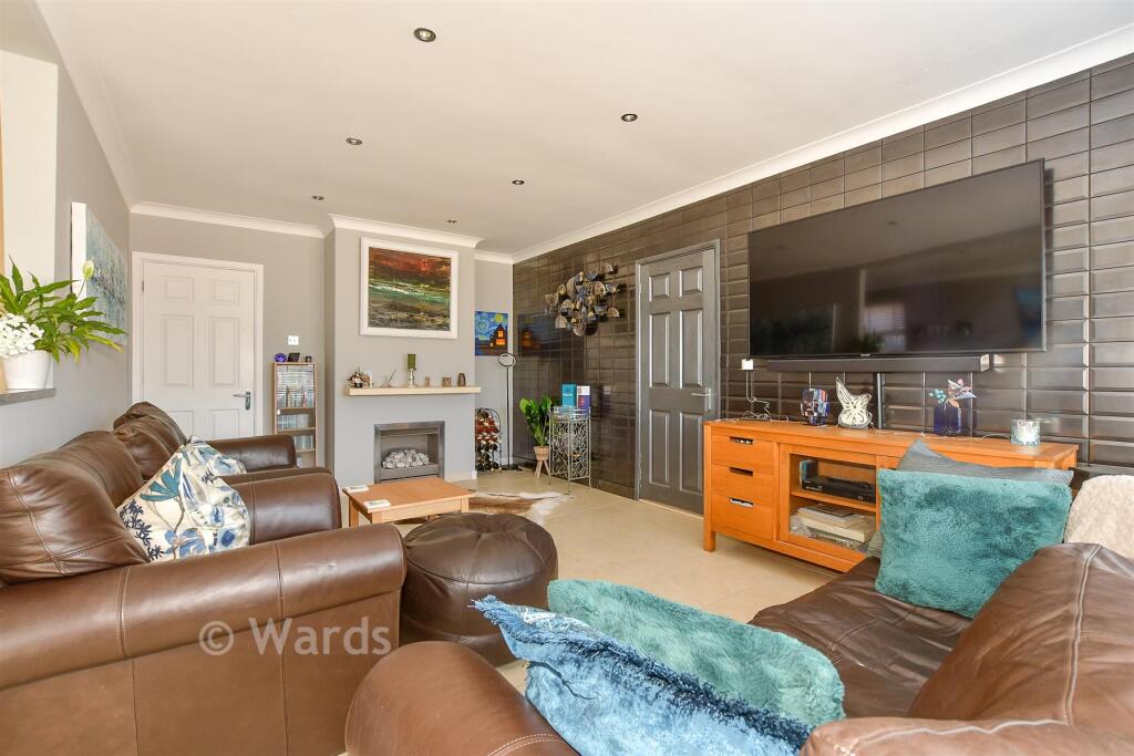 House in Canterbury - View 4