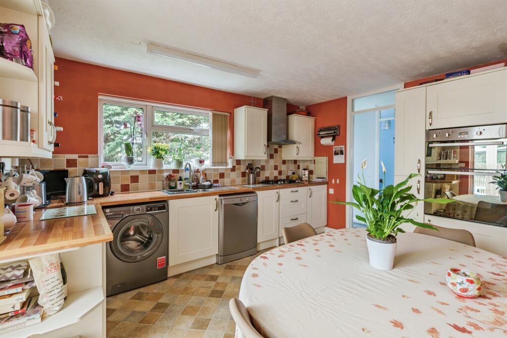 House in Lewes, Seaford - View 4