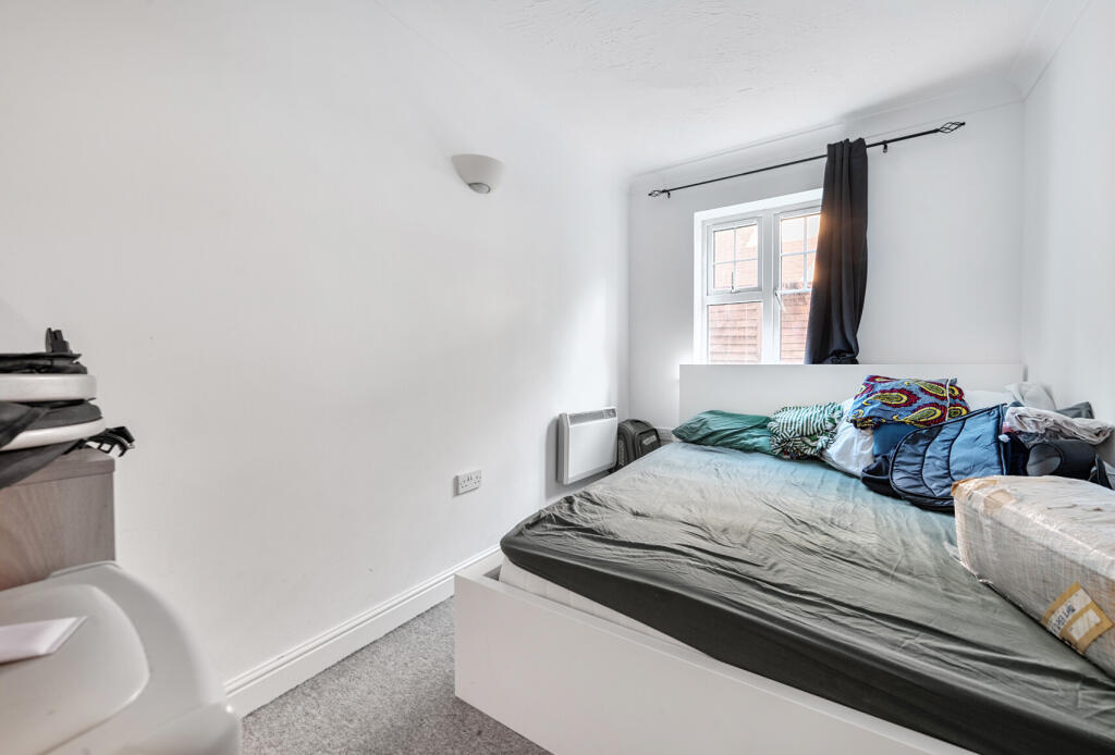 Apartment in Kingswood, Vinney Green, Emersons Green - More