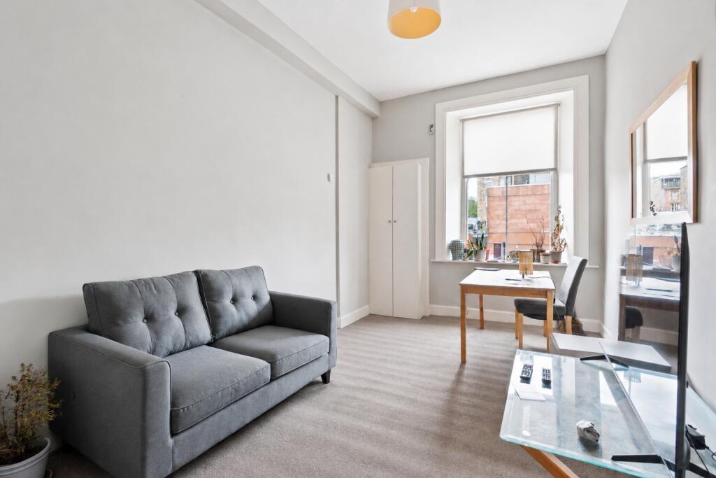 Main image of property: 304 (1F2) Morningside Road, Edinburgh, EH10