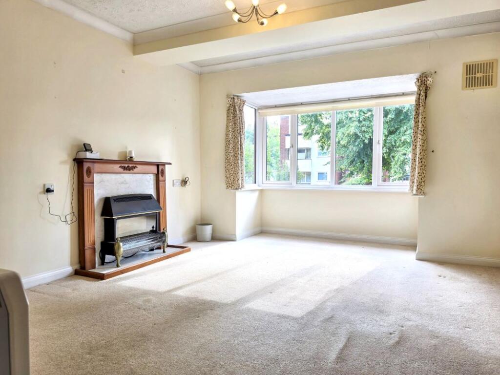 House in Slough, Windsor and Maidenhead - View 5