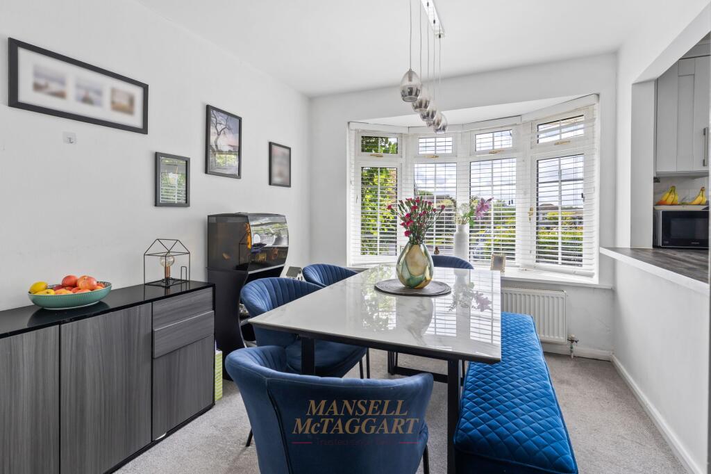 House in East Grinstead, Sunnyside - More