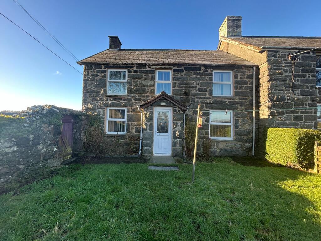 Main image of property: Bron Awel, Llidiardau, Bala