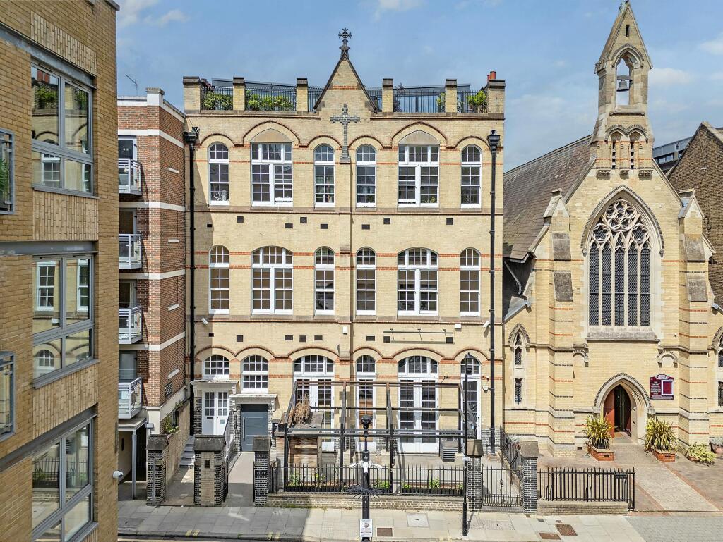 Main image of property: 16 Hoxton Square, London, N1 6NT