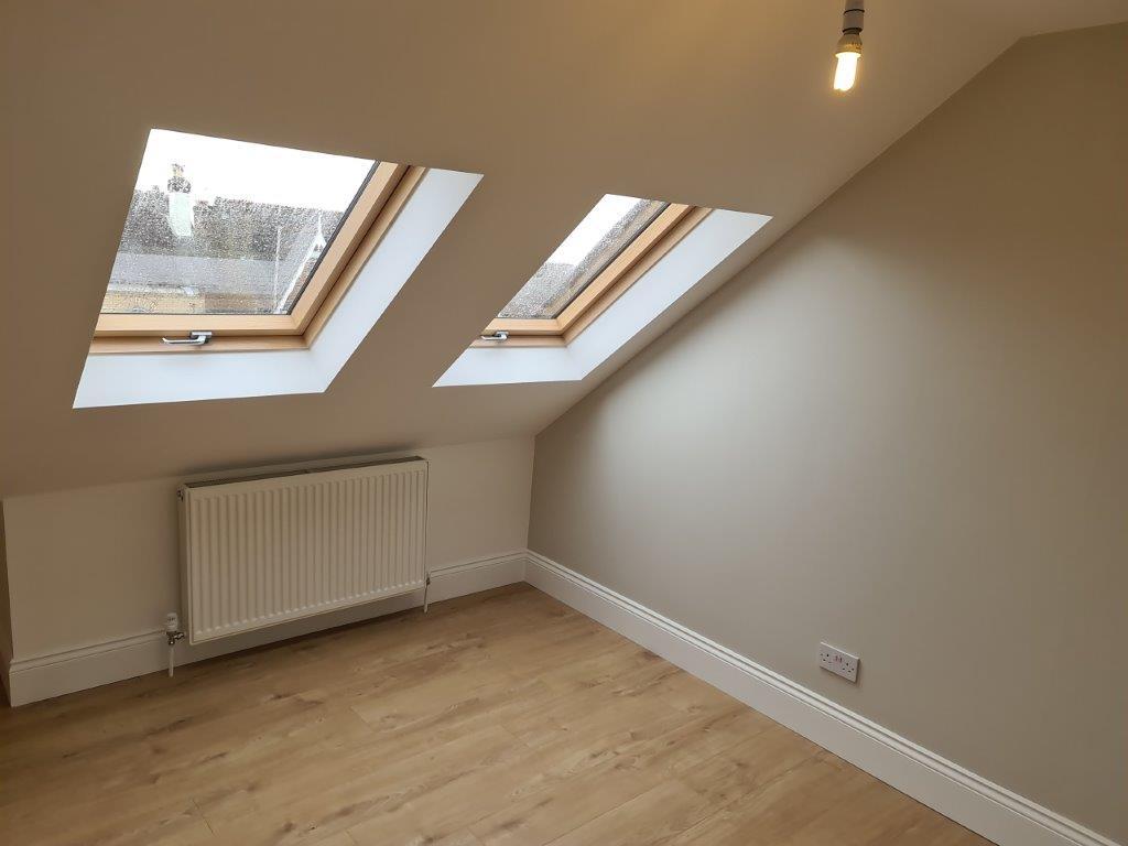 Apartment in Croydon - More