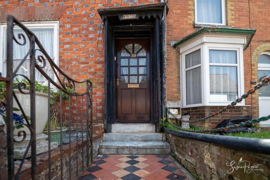 House in Newport, Hunny Hill - View 3
