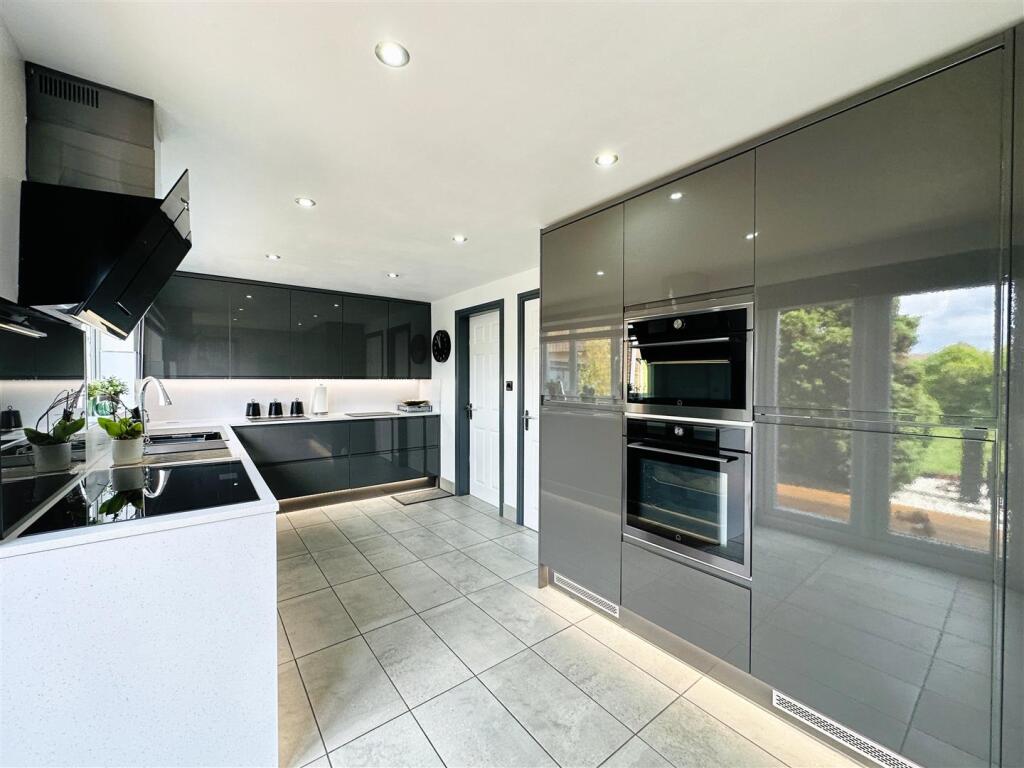 Swanland Court, Thorne, Doncaster - View 2