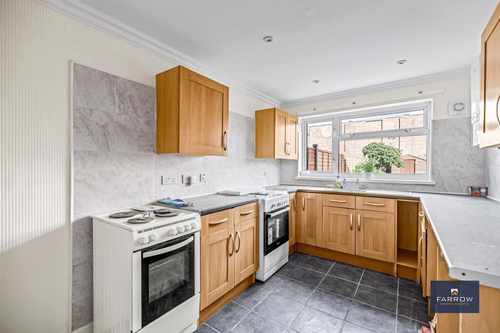 House in Grimsby, West Marsh - More