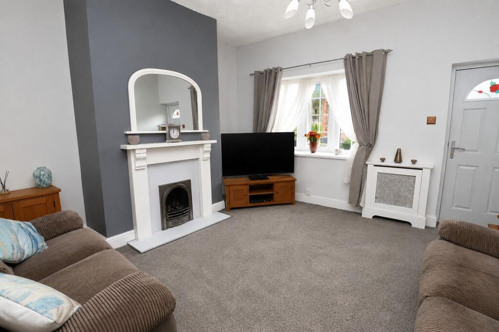House in Bury, Pimhole, Fairfield - View 4