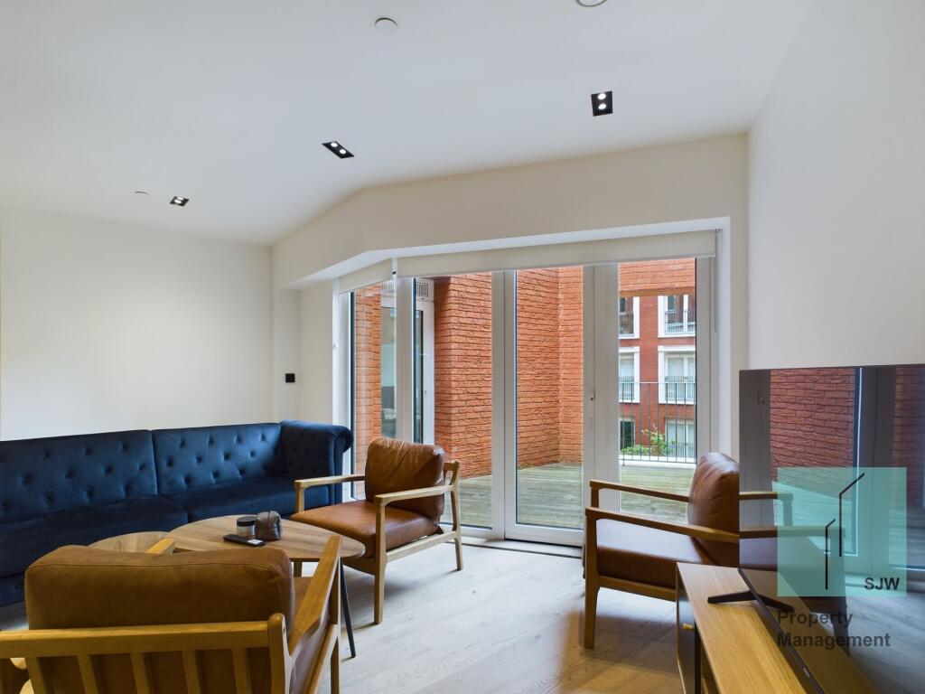 Main image of property: Exchange Gardens, Keybridge Tower, SW8