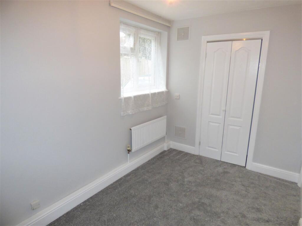 Apartment in Kingston upon Thames - View 5