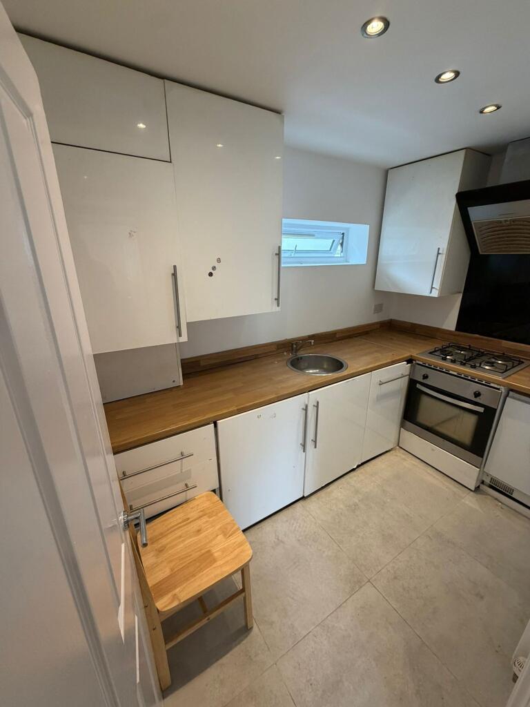 Apartment in London - View 4