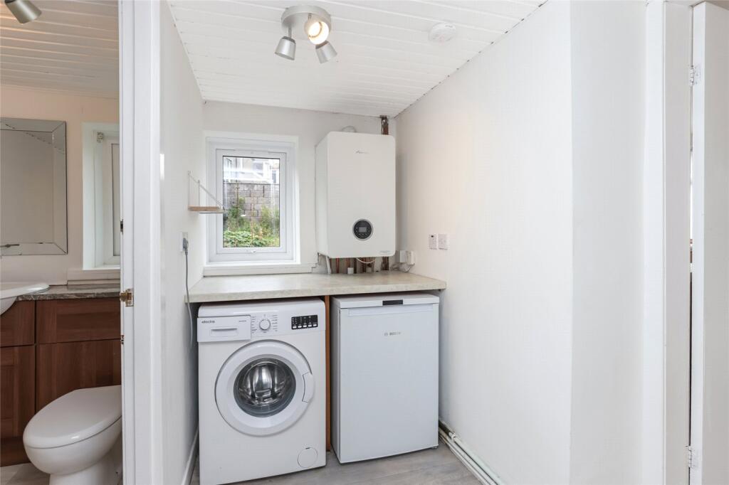 House in Strathaven, South Lanarkshire - More