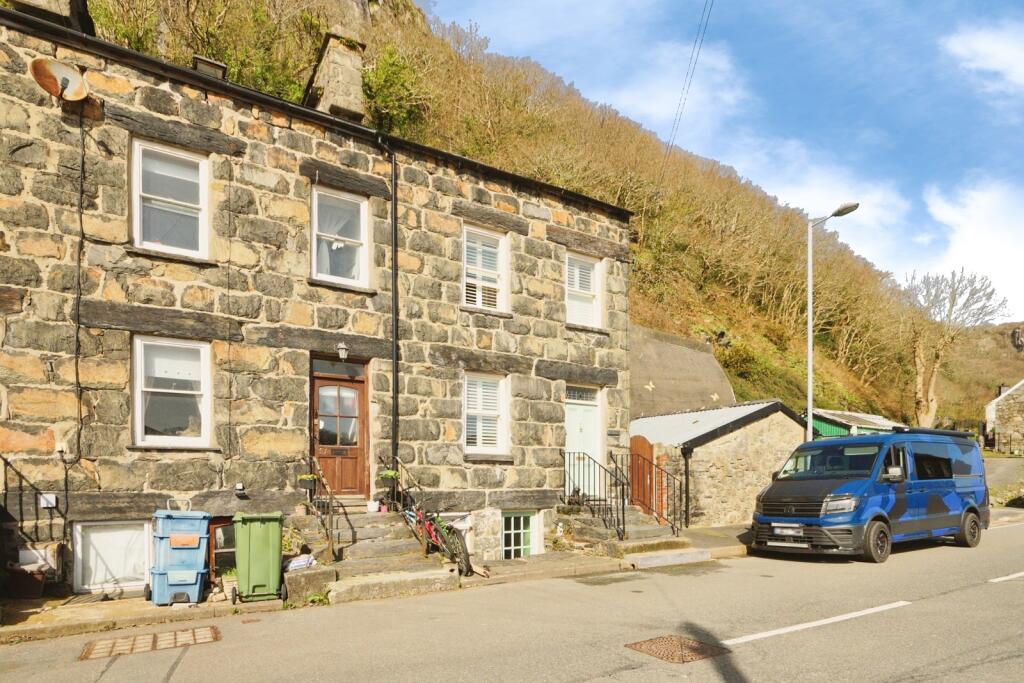 Main image of property: High Street, Tremadog, Porthmadog, Gwynedd, LL49