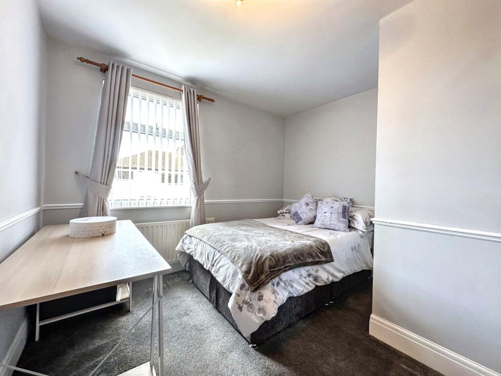 Apartment in North Tyneside, North East - More