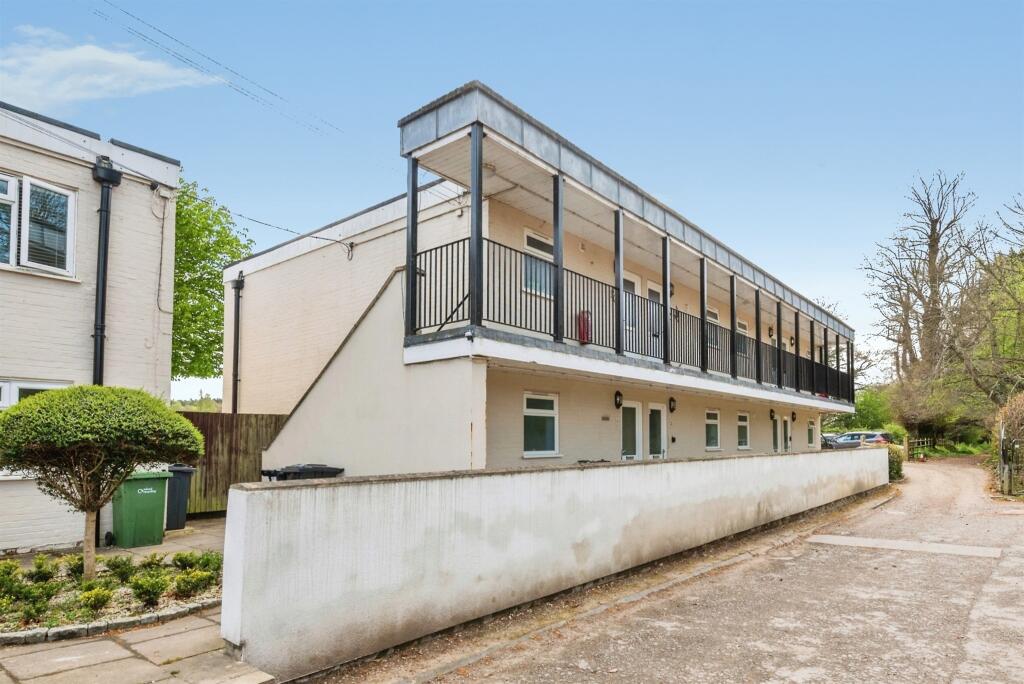 Main image of property: Mongewell Court, Mongewell, Wallingford