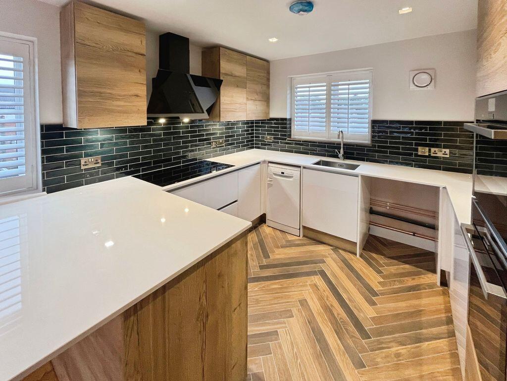 Apartment in Bolton - View 4