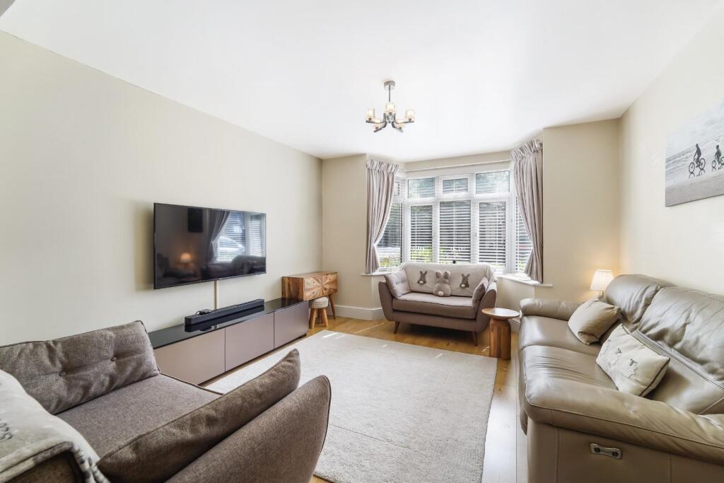 House in Kingston upon Thames - View 3