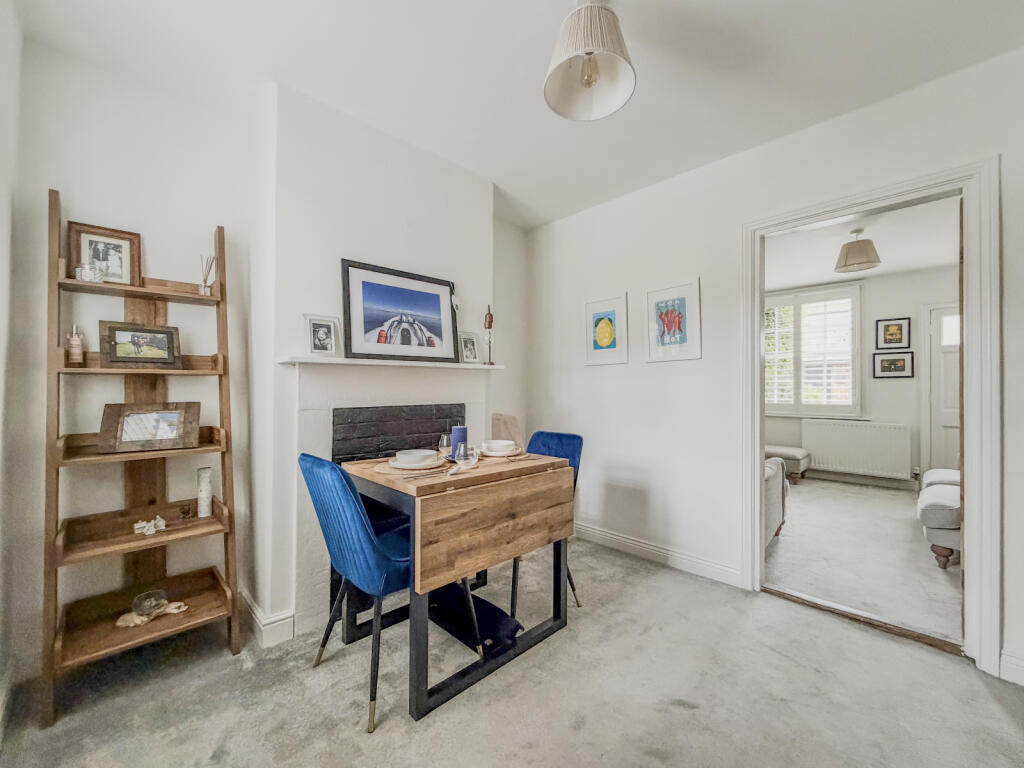 House in Dacorum, Ashlyns Estate, Berkhamsted - More