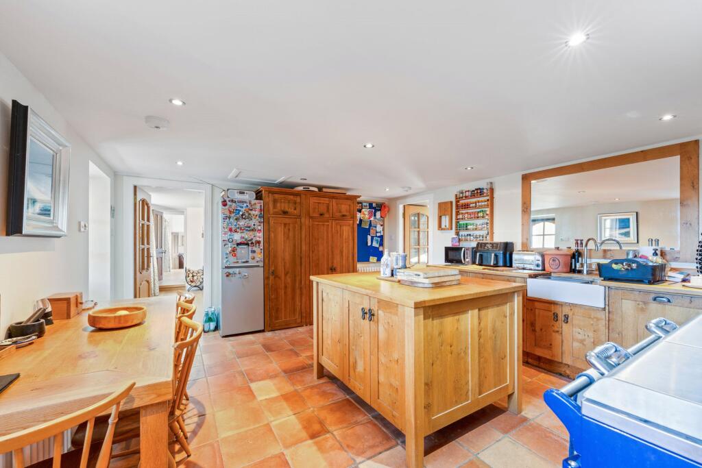 House in Kirkcaldy, Fife - View 4