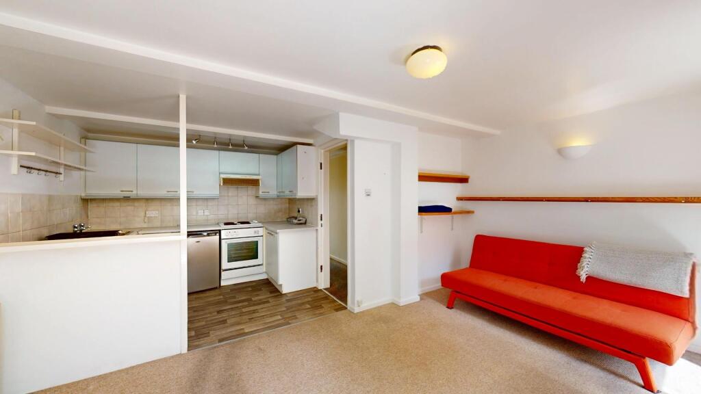 Apartment in Leeds, Otley - View 4