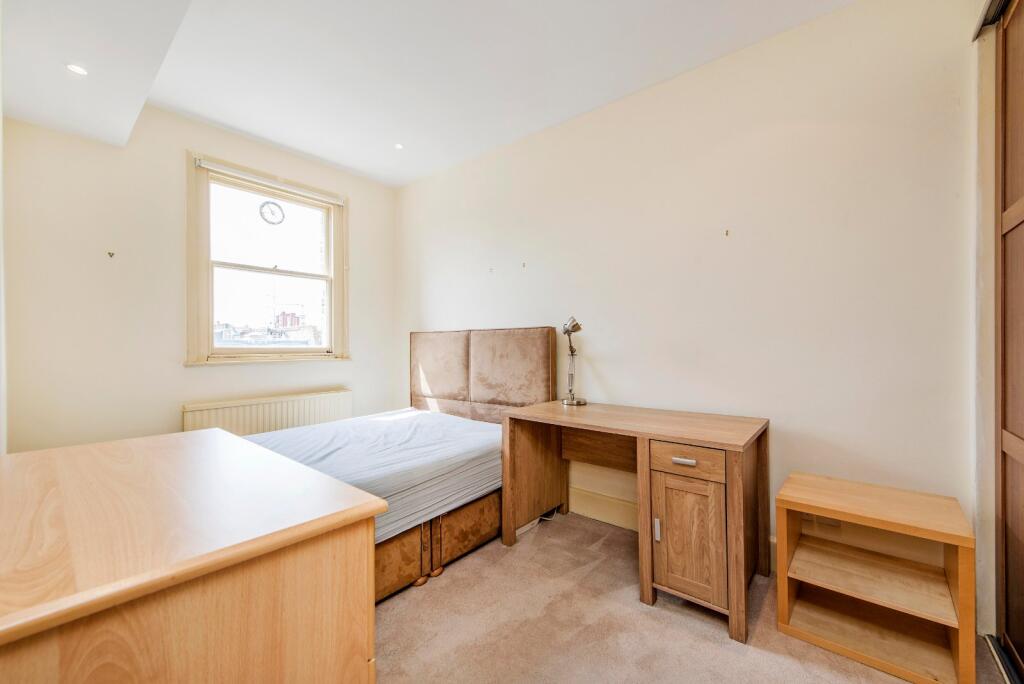 Apartment in London - View 2