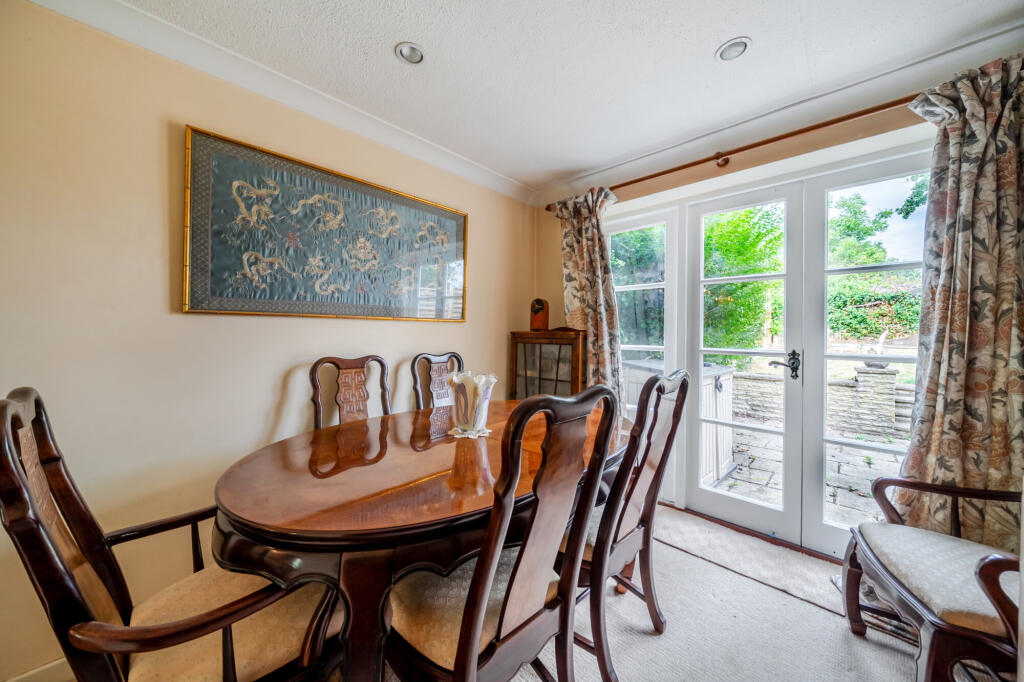 House in Slough - View 4