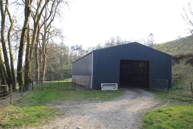 PORTAL FRAME BUILDING