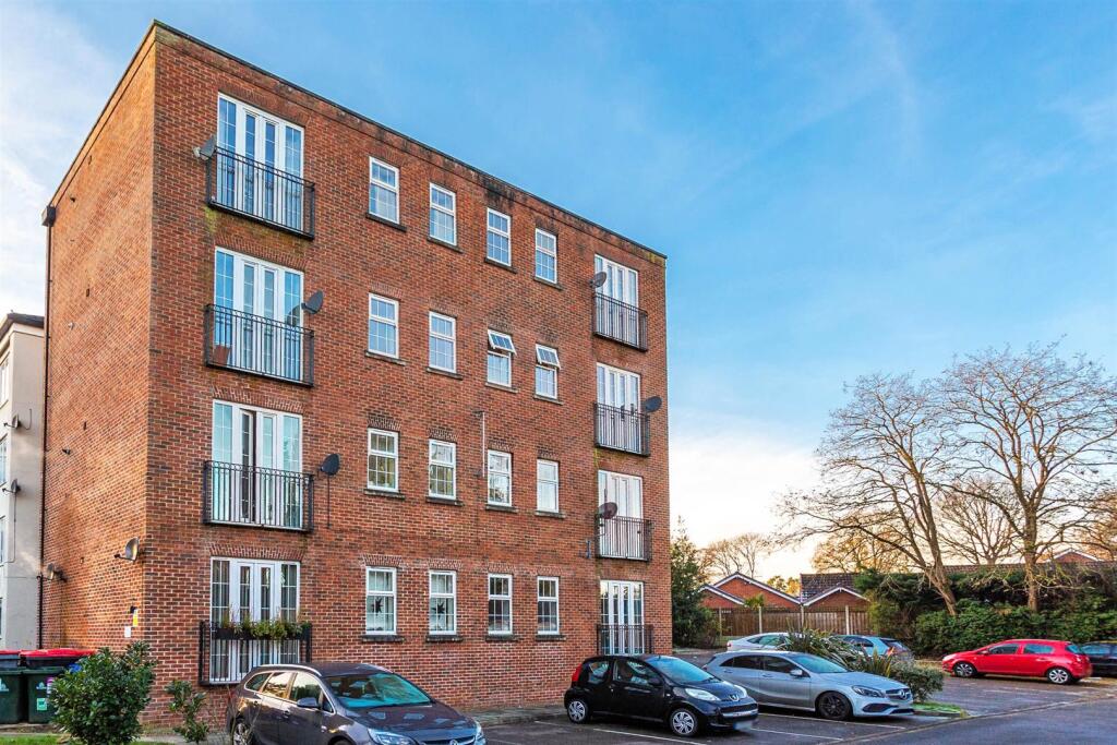 Main image of property: Bawtry Road, Doncaster