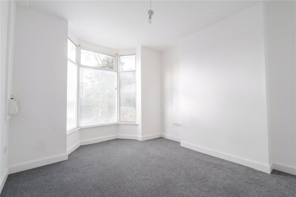 Abbey Drive East, Grimsby, DN32 photo 2