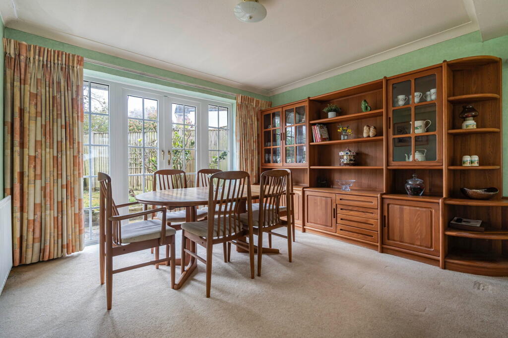 House in Guildford, Surrey - View 4