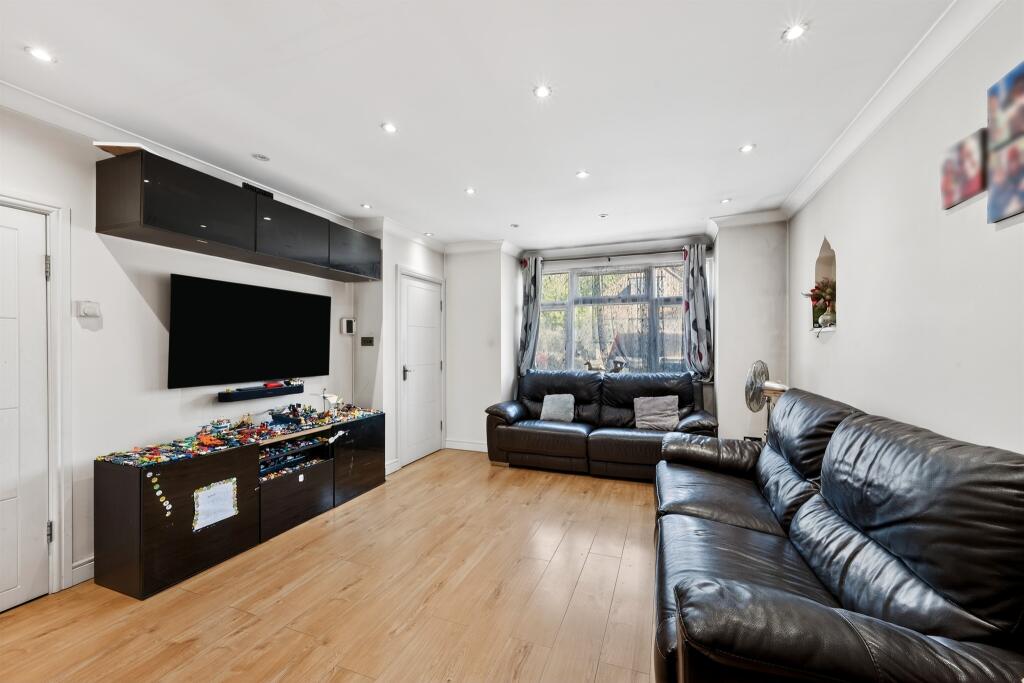 Brinkley Road, Worcester Park - View 5