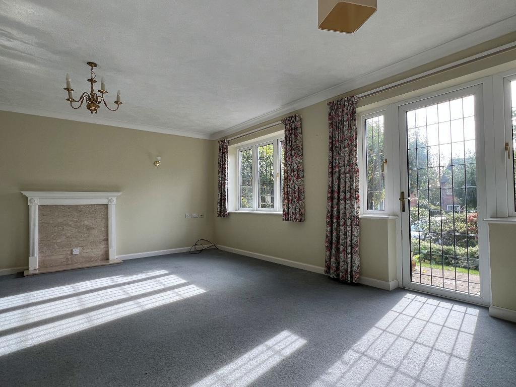 Penns Court, Horsham Road, Steyning, West Sussex, BN44 3BF photo 2