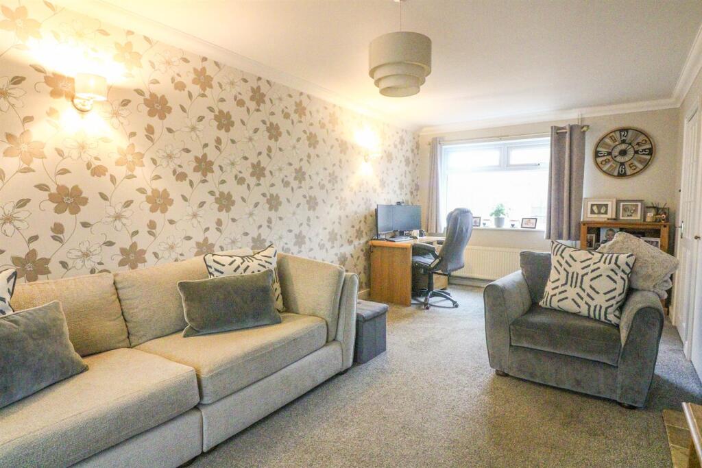 Heath View, Leiston photo 4