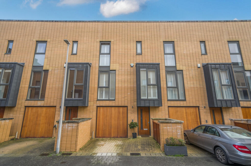 Main image of property: Francis Street, Cardiff Bay, Cardiff