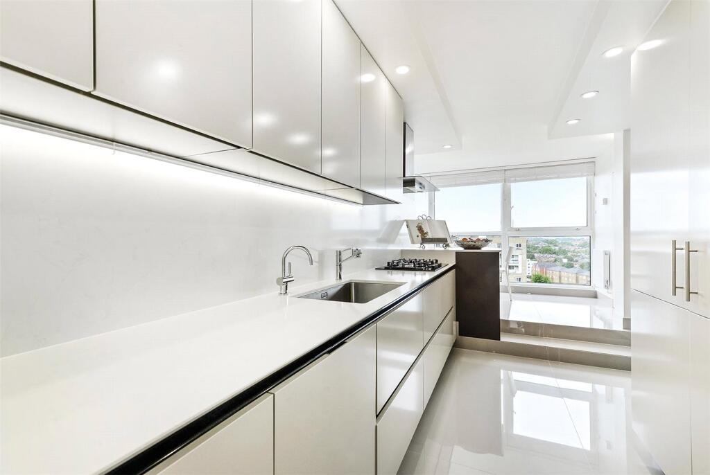 Apartment in London - View 4