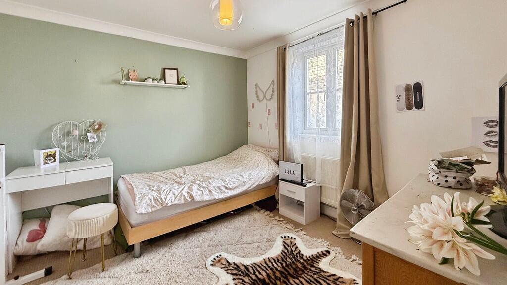 Additional image 8 of Kissing Batch, Frome