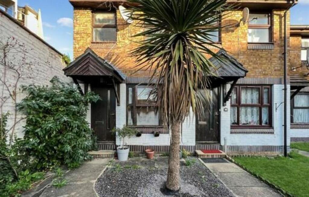 Main image of property: Longbridge Way, London, SE13