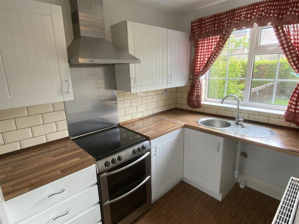 Silvertree Walk, Goole photo 2