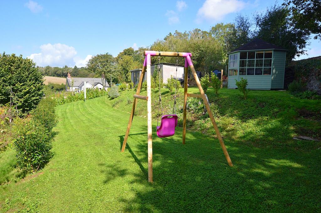 House in Plymouth - View 5