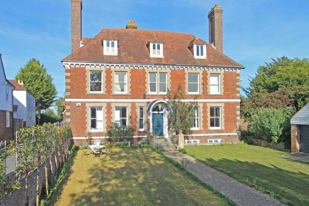 Main image of property: Beautiful, character, top floor flat in the centre of Ticehurst