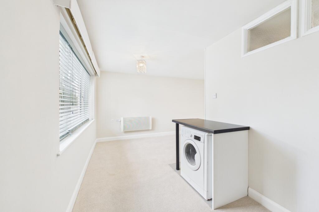 Apartment in Sheffield - More