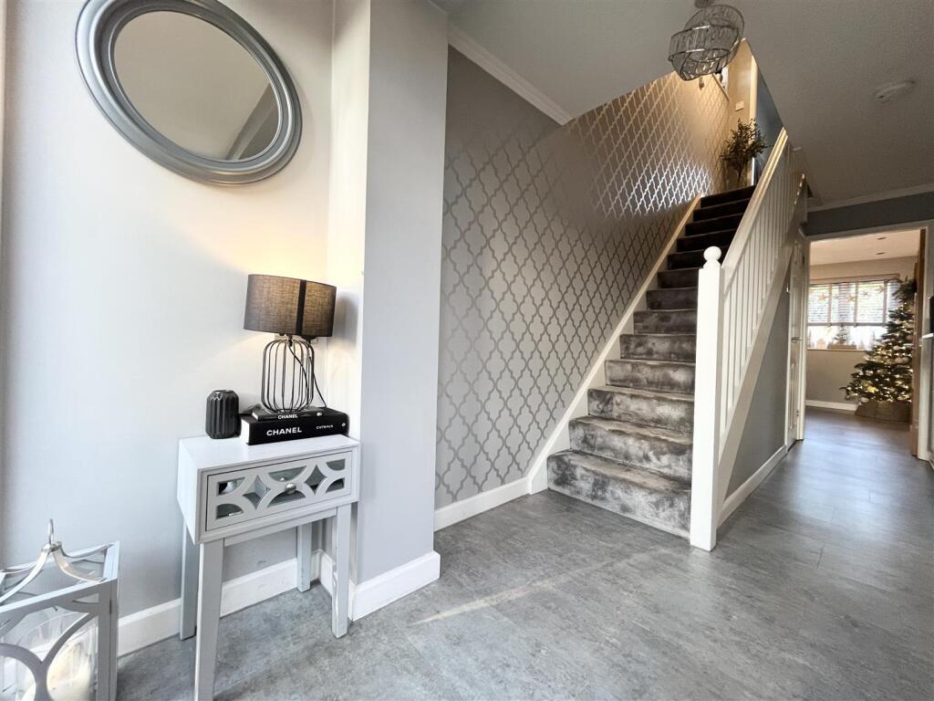 Nursery Close, Shavington, Crewe photo 3