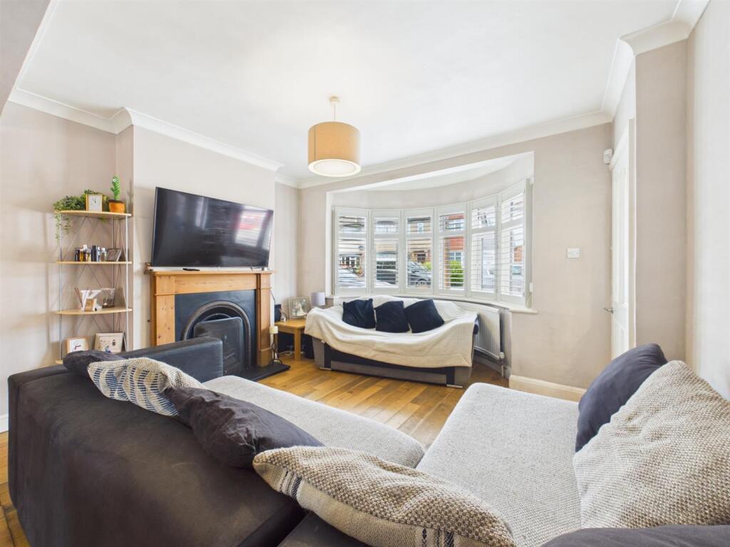 House in Harrow - View 2