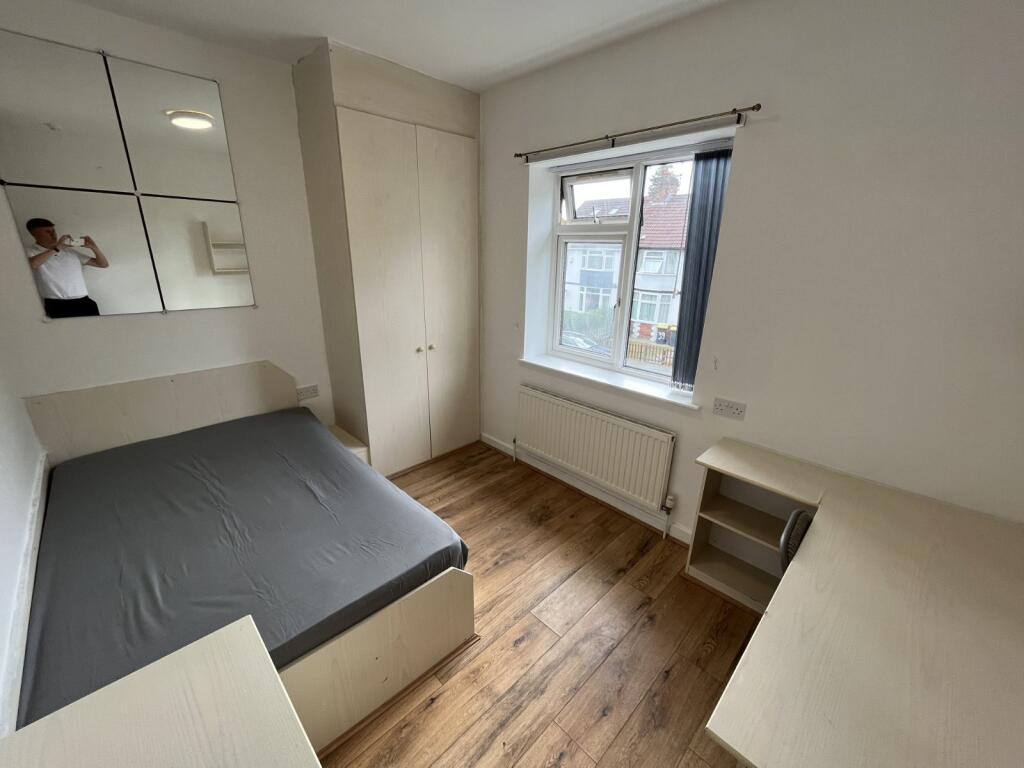 House in Leeds, Beckett Park, Burley - View 5
